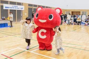 コーすけはいつでも子どもの人気者！