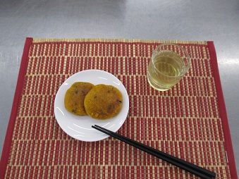 試食交流タイム「手作りかぼちゃ餅」