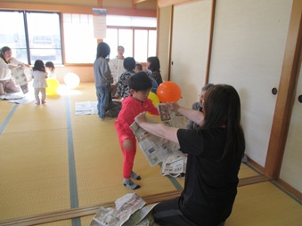 新聞に空手チョップ！アポー