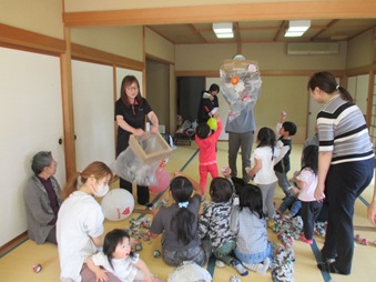 それー玉入れわっしょい♪