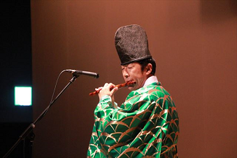 HIROMASAさんの横笛演奏