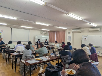 学習の後は皆で昼食♪
