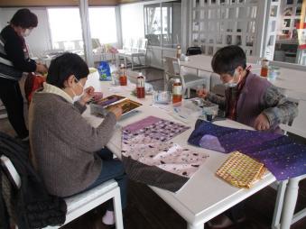 手ぬぐい帽子を作っています