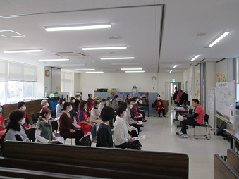 ストレッチ体操！正しい姿勢が大事です♪