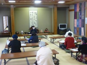みなさん、真剣に話を聞いています