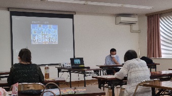 作詞作曲演奏全て青森警察署長の「津軽詐欺だべ甚句」を視聴。
